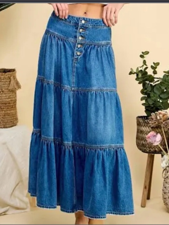 VERVET BY FLYING MONKEY Dresses & Skirts - Vervet By Flying Monkey Tiered Denim Maxi Skirt Size Small